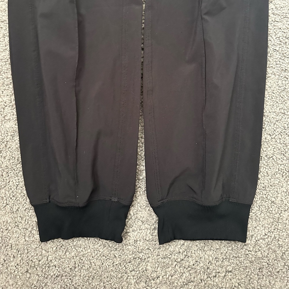 Lululemon Wanderer Jogger - Picture 5 of 7